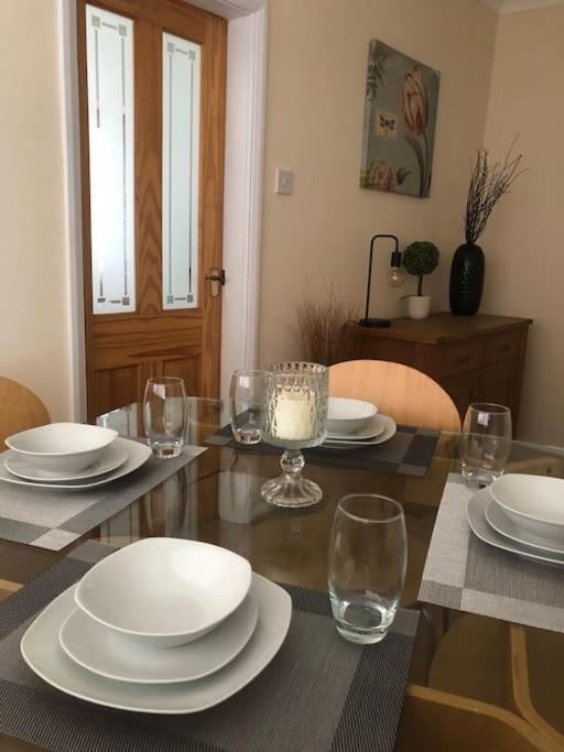 סקאנת'ורפ 29 Comfort House 2 Bedroom Townhouse With Parking מראה חיצוני תמונה