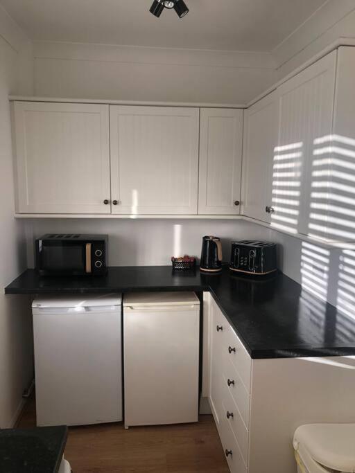 סקאנת'ורפ 29 Comfort House 2 Bedroom Townhouse With Parking מראה חיצוני תמונה